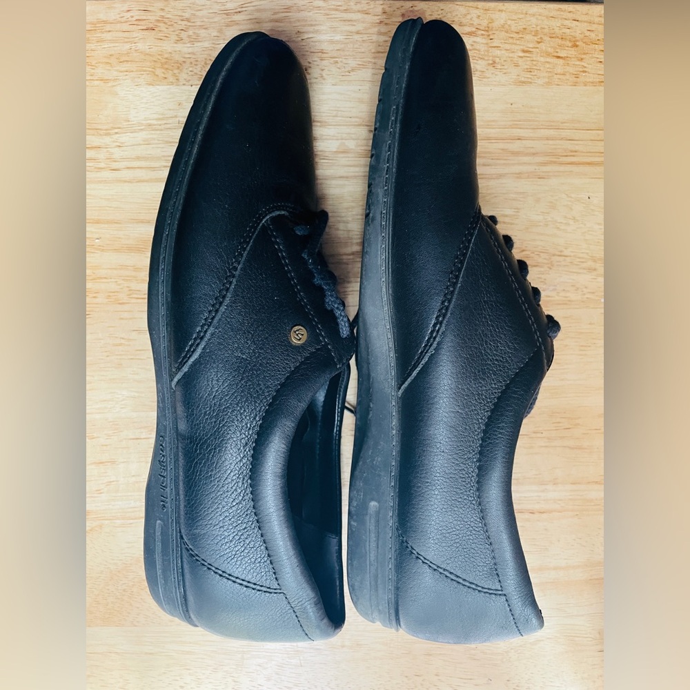 Women’s Easy Spirit Motion Leather Upper Balance Man Made Lightweight lSneaker